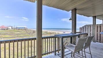 Apartment (2 Bedrooms) | Front of property