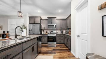 Rumah (4 Bedrooms) | Interior