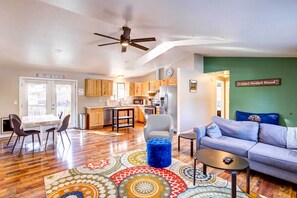 House (3 Bedrooms) | Interior - Pet-friendly Bend Home ~ 2 Mi to Downtown (Bend)