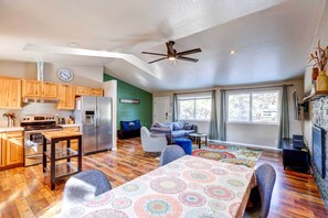 House (3 Bedrooms) | Interior - Pet-friendly Bend Home ~ 2 Mi to Downtown (Bend)