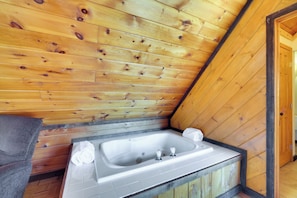 House (1 Bedroom) | Interior