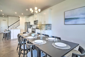 Interior - Beach Shuttle & Pool: Bishop's Landing Townhome (Millville)