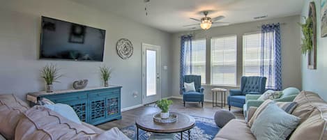 Apartment (3 Bedrooms) | Front of property