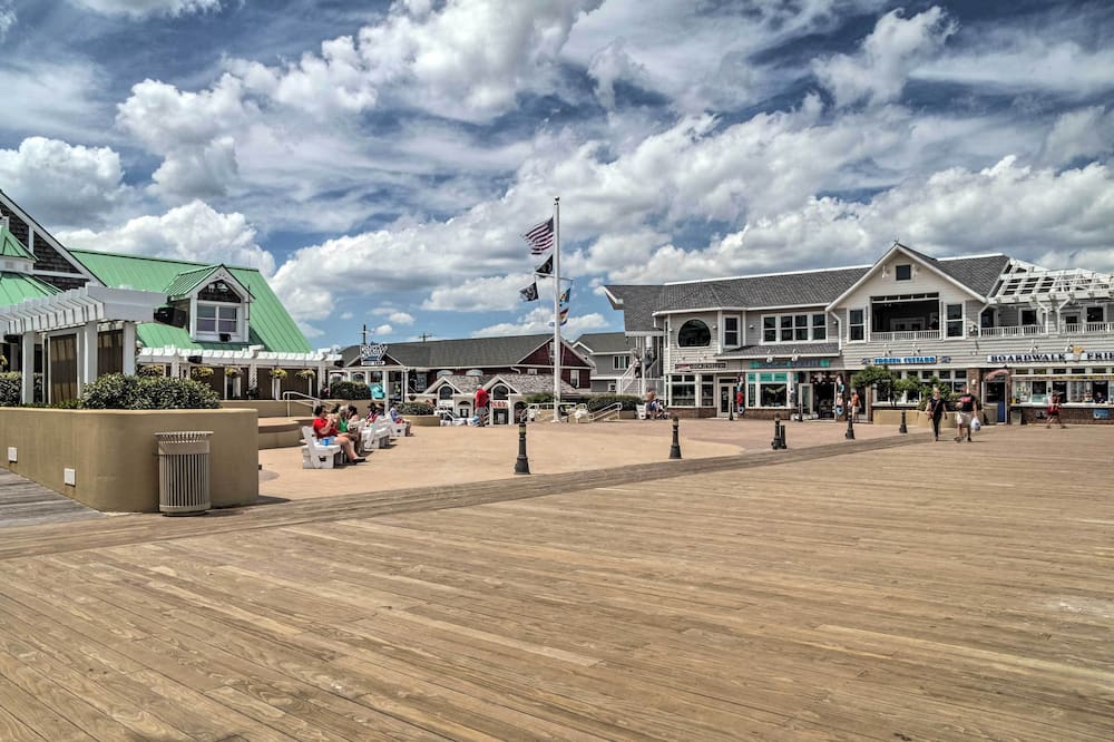 5 Mi to Bethany Beach Boardwalk: Home w/ Patio! - Millville, DE