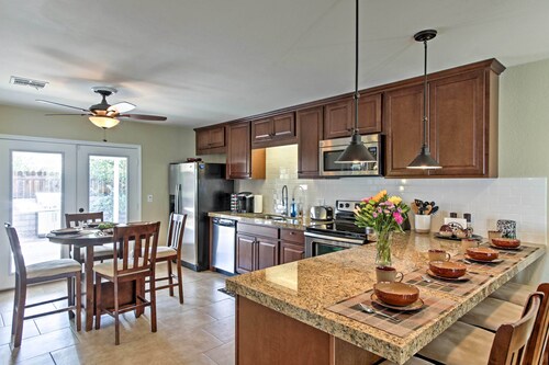 066222: Private 3 BR Home w/ Fire Pit by Old Town