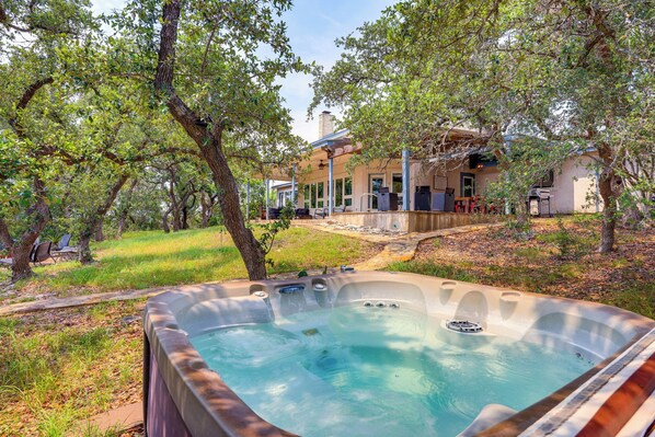 House (3 Bedrooms) | Interior - Modern Fischer House w/ Deck, Fire Pit & Hot Tub! (Canyon Lake)