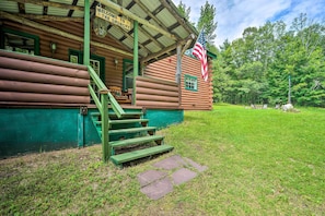House (2 Bedrooms) | Interior - Spacious Mtn Cabin on 7 Private Acres in Athol! (Athol)