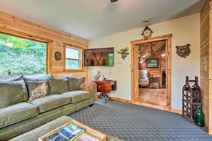 House (2 Bedrooms) | Interior - Spacious Mtn Cabin on 7 Private Acres in Athol! (Athol)