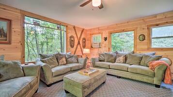 House (2 Bedrooms) | Interior