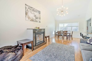 House (5 Bedrooms) | Interior - Spacious East Stroudsburg House: Game Room & Yard! (East Stroudsburg)