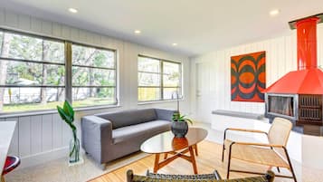 Casa (2 Bedrooms) | Interior