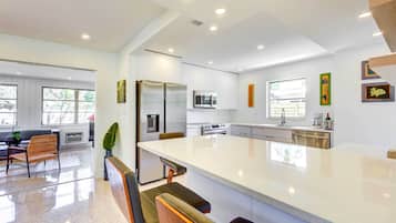 Casa (2 Bedrooms) | Interior