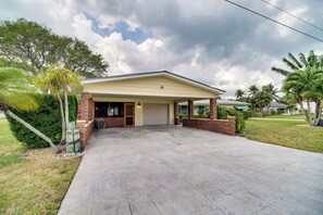 House (3 Bedrooms) | Interior - Fort Pierce Vacation Rental: Walk to Beach & Jetty (Fort Pierce)