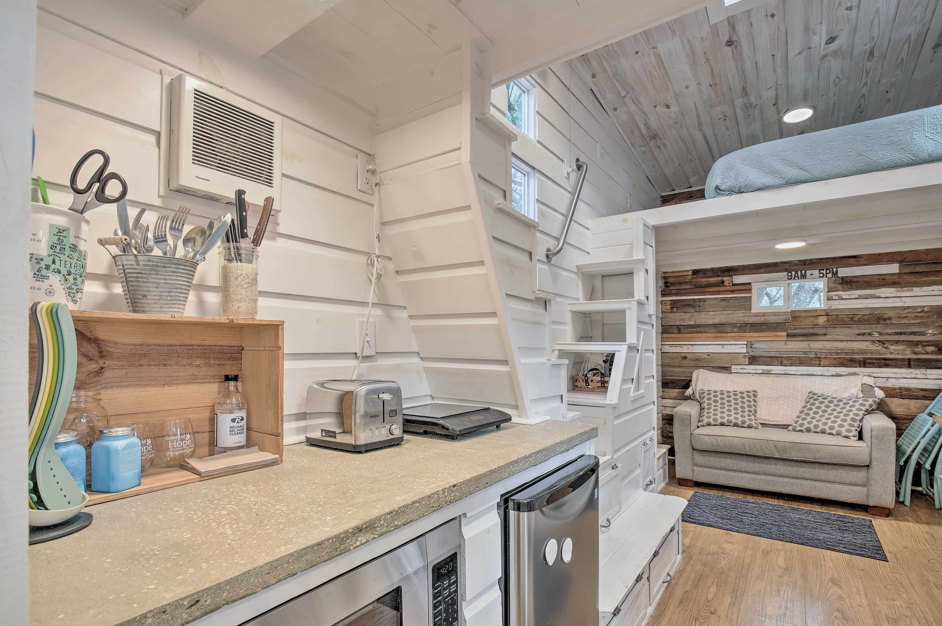 Apartment (0 Bedroom) | Interior