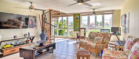 Apartment (3 Bedrooms) | Front of property