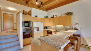 Unclassified image, 4 of 26, button - Slopeside Snowmass Townhome w/ Mountain Views! (Snowmass Village)