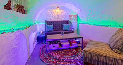 'the Fiveten Federal' - Downtown Galena Gem!