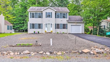 House (3 Bedrooms) | Front of property