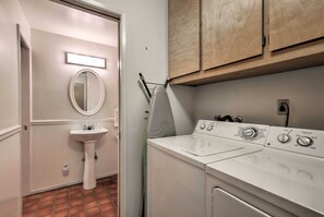 House (4 Bedrooms) | Interior - Rustic Truckee Cabin Near Donner Lake, Ski Resorts (Truckee)