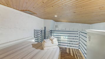 House (1 Bedroom) | Interior