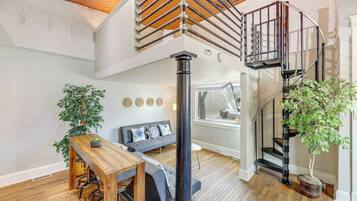 House (1 Bedroom) | Front of property