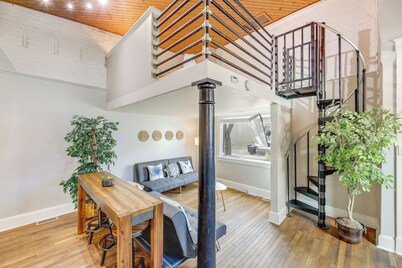 Cozy Boho-chic Loft ~ 2 Mi to Downtown Cincinnati