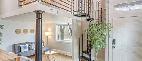 House (1 Bedroom) | Interior