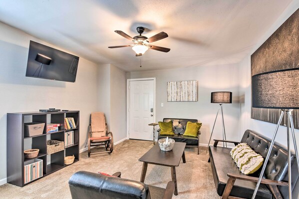 Apartment (2 Bedrooms) | Front of property
