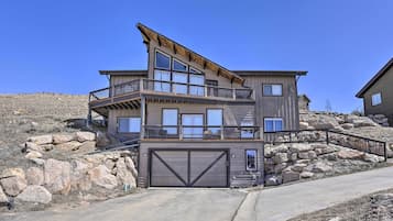 House (4 Bedrooms) | Front of property