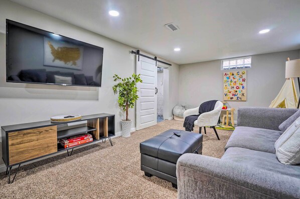 House (3 Bedrooms) | Interior - German Village Getaway w/ Grill: 4 Mi to Osu! (Columbus)