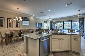 Interior - Luxe Reunion House w/ Private Pool: Near Disney! (Kissimmee)