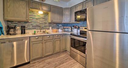 Oceanfront Texas Condo w/ Pool: Pets Stay Free