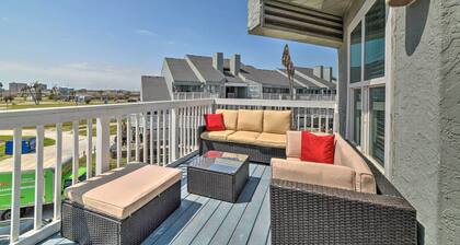 Oceanfront Texas Condo w/ Pool: Pets Stay Free
