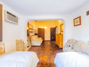 2 Schlafzimmer, Bügeleisen/Bügelbrett, kostenloses WLAN, Bettwäsche