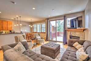 Interior - 5 Mi to Breckenridge Skiing: Mtn Gem w/ Hot Tub! (Breckenridge)