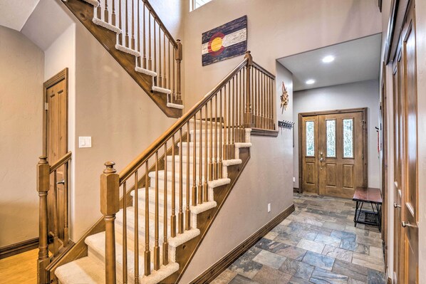 Interior - 5 Mi to Breckenridge Skiing: Mtn Gem w/ Hot Tub! (Breckenridge)