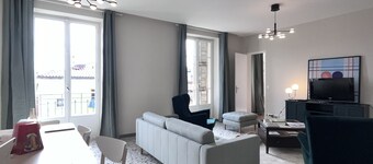 Gran apartamento de 4 habitaciones dobles en Niza, en la Riviera Francesa.