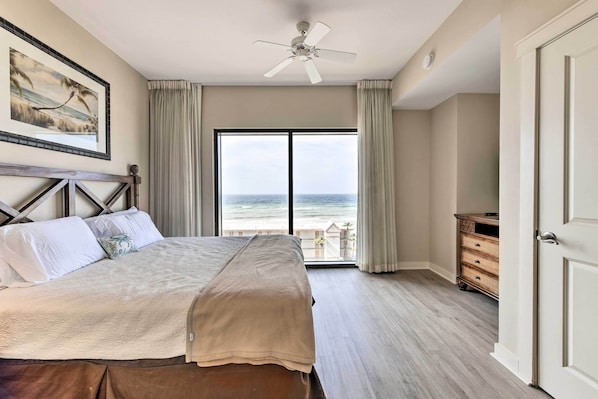 Interior - Scenic PCB Condo w/ Stunning Sunsets & Beach View! (Panama City Beach)