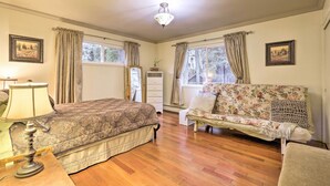 Rumah (2 Bedrooms) | Interior