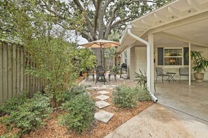 Cottage (2 Bedrooms) | Interior - Orlando Vacation Rental < 2 Miles to Lake Ivanhoe! (Orlando)