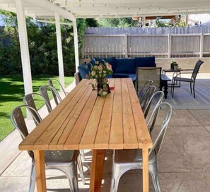 Outdoor dining - Central, Sunny & Spacious - w/ large outdoor space (San Diego)