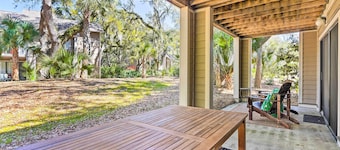 Seabrook Island Condo ~ Half-mi to Beach!