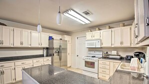 Rumah (4 Bedrooms) | Interior