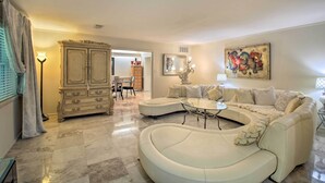Rumah (4 Bedrooms) | Interior