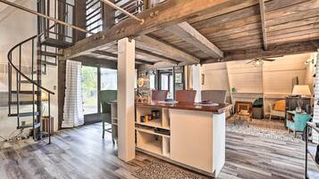 House (1 Bedroom) | Interior