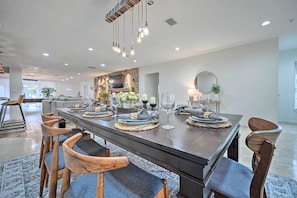 Interior - Luxe Brandon Oasis w/ Private Pool & Hot Tub! (Brandon)