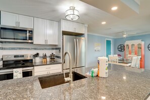 Interior - Sip, Sunbathe & Relax Poolside: Madeira Beach Gem! (Madeira Beach)