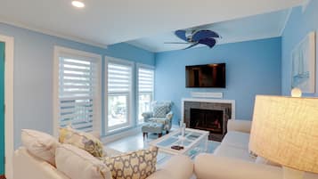 Apartment (2 Bedrooms) | Front of property