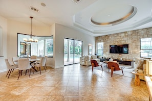 Rumah (5 Bedrooms) | Interior