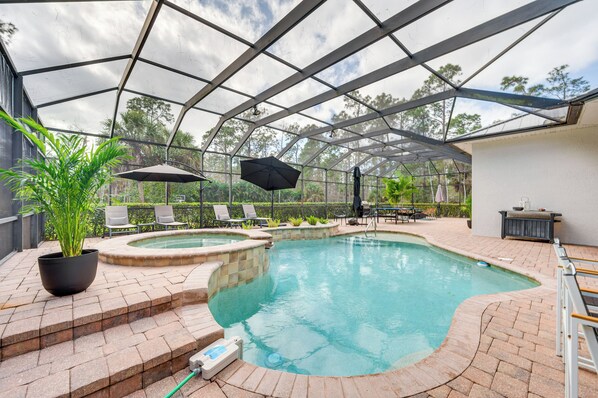 House (5 Bedrooms) | Front of property - 7 Mi to Great Wolf Lodge Water Park: Luxury House (Naples)